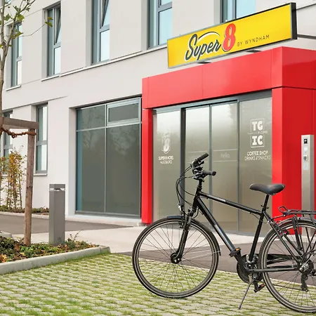 Super 8 By Wyndham North 酒店