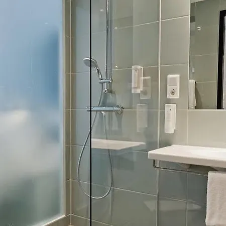 Hotel Super 8 By Wyndham North Mnichov