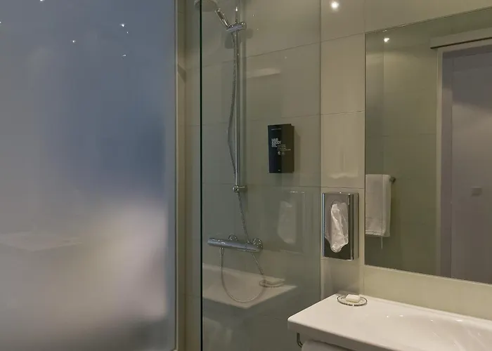 Super 8 By Wyndham North Hotel Munique