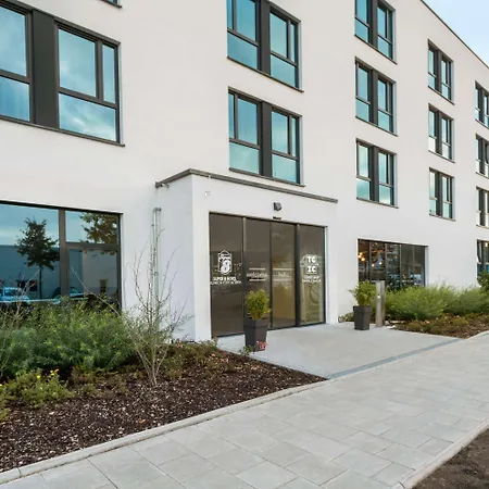 Super 8 By Wyndham Munich City North Hotel 3*