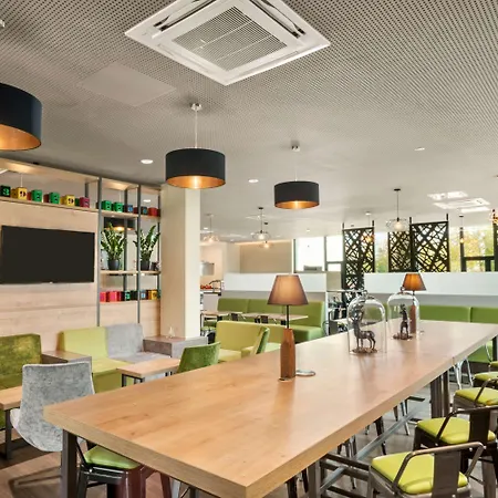 Super 8 By Wyndham Munich City North 3*