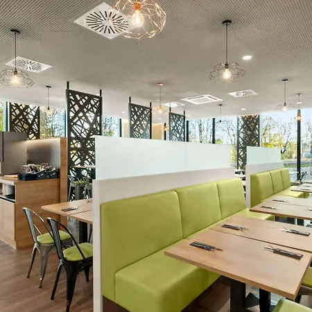 Super 8 By Wyndham Munich City North Hotel Munich