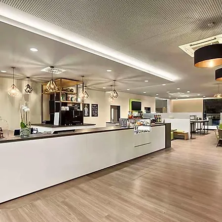 Отель Super 8 By Wyndham North 3*