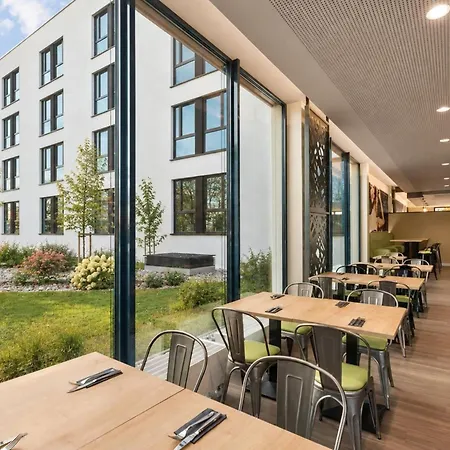 Hotel Super 8 By Wyndham North München