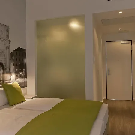 Super 8 By Wyndham Munich City North 3* Munich