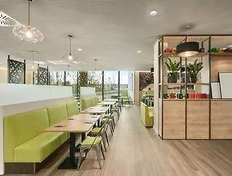 Super 8 By Wyndham Munich City North 3*