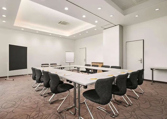 Super 8 By Wyndham North Monachium