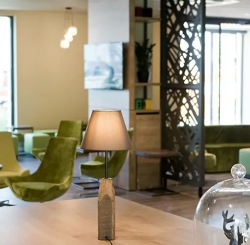 Hotel Super 8 By Wyndham North