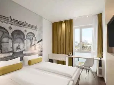 Hotel Super 8 By Wyndham North 3*