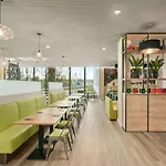 Super 8 By Wyndham Munich City North München