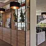 Super 8 By Wyndham Munich City North Hotell