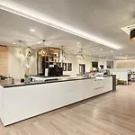 Hotell Super 8 By Wyndham Munich City North