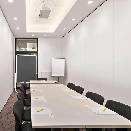 Super 8 By Wyndham Munich City North