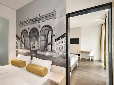 Super 8 By Wyndham North Hotel Múnich